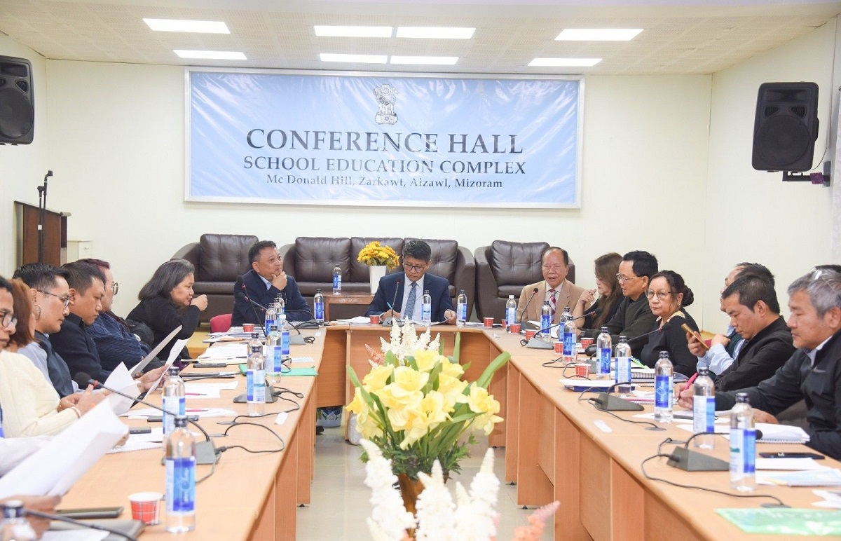 School education minister hovin review meeting neih a ni