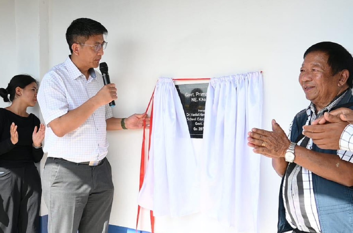 School Education Minister Dr. Vanlalthlana’n NE Khawdungseiah Govt. Primary School-II a hawng