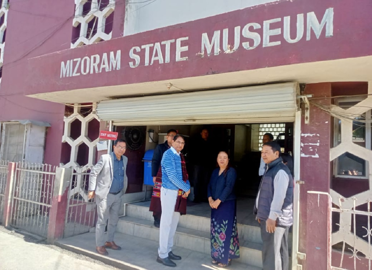 CHIEF SECRETARY-IN MIZORAM STATE MUSEUM A TLAWH